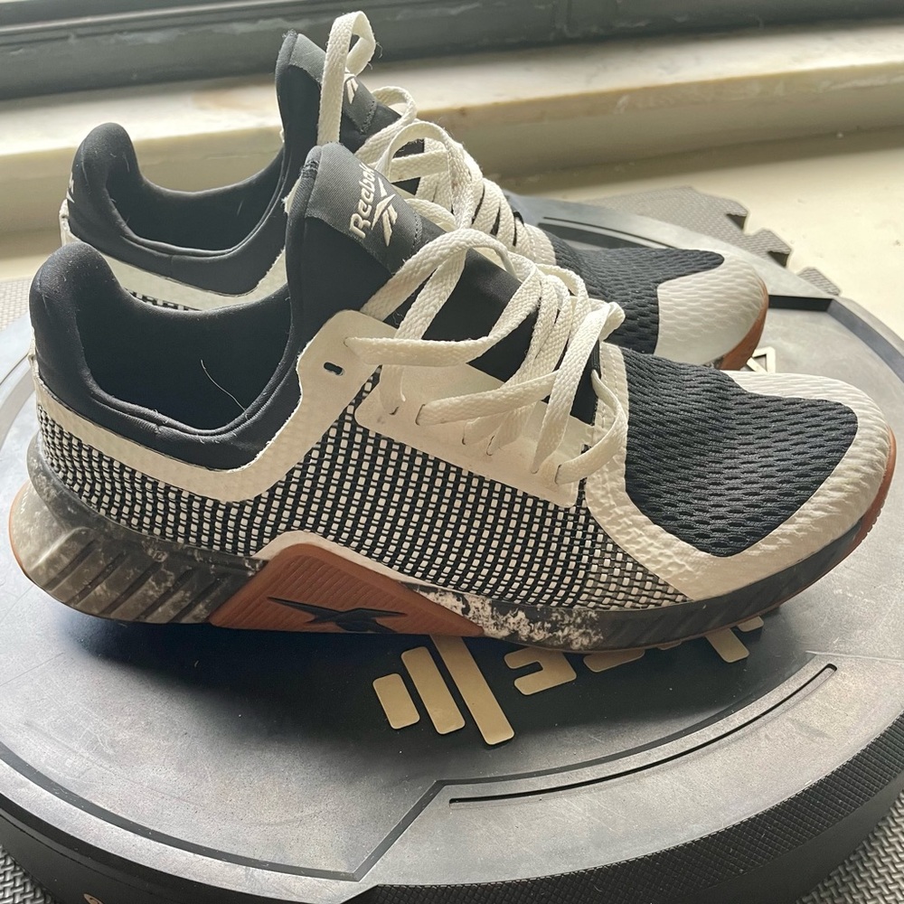 Reebok flash films mens size 8